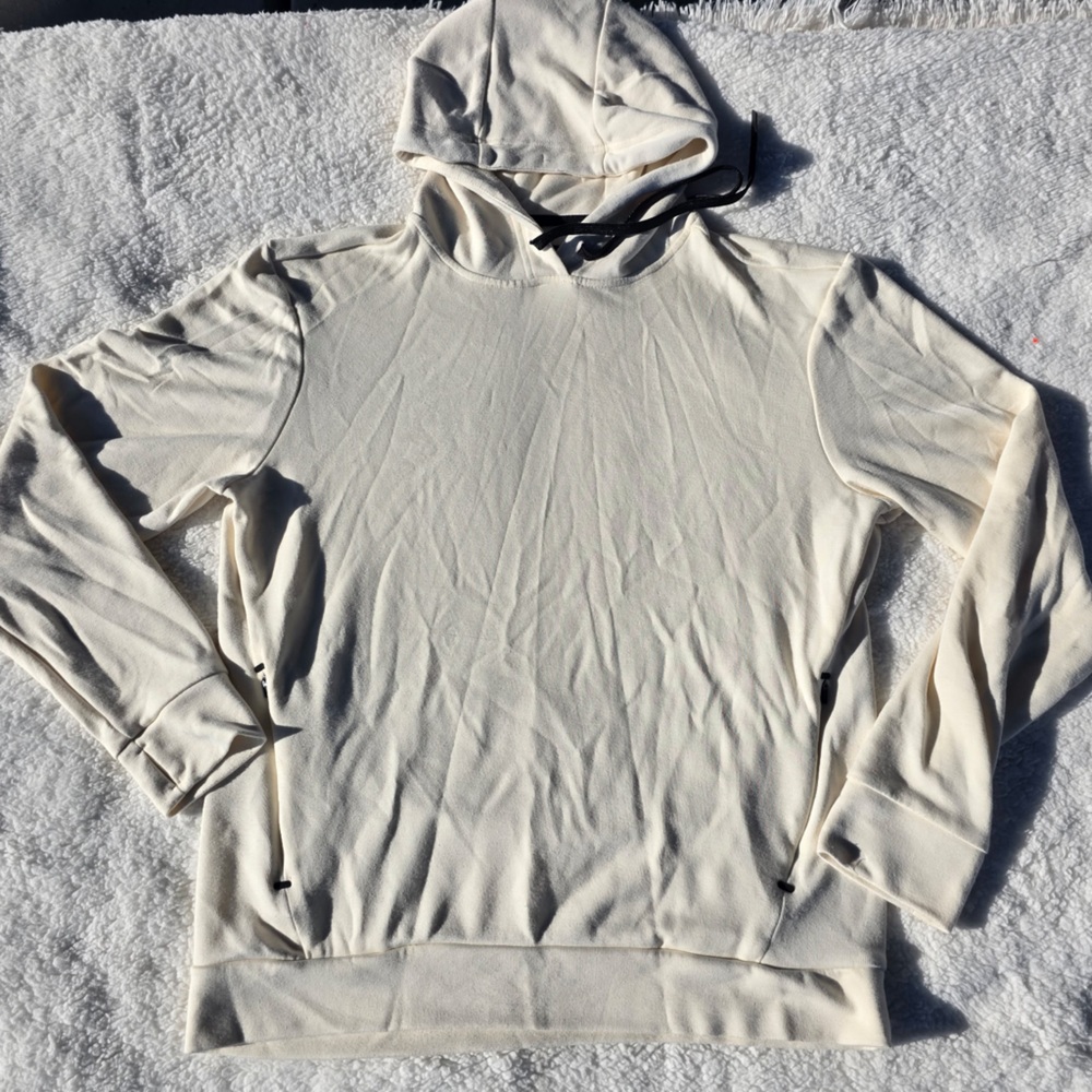 Jockey Off-White Hoodie with zip pockets and thumb holes